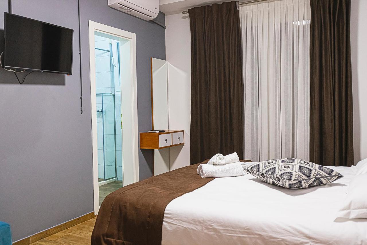 Olivar Tirana 4*